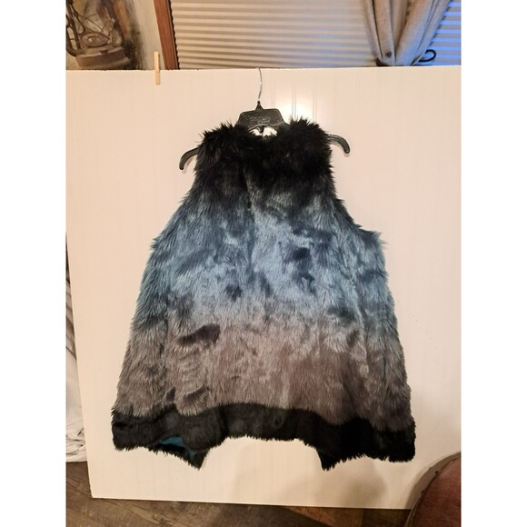 Melissa McCarthy Size 1X Seven 7 Faux Fur Vest - Picture 2 of 5